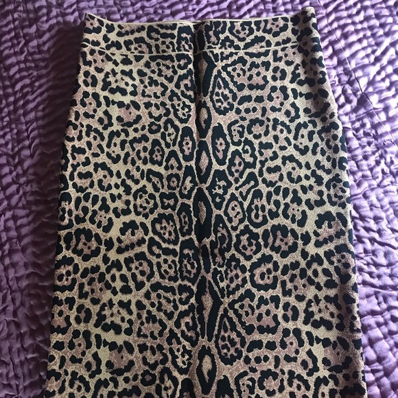BCBGMaxAzria Dresses & Skirts - BCBGMaxAzria Leopard Pencil Skirt- Large